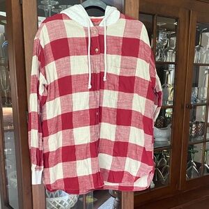 American Eagle Outfitters Red and White Plaid Hoodie